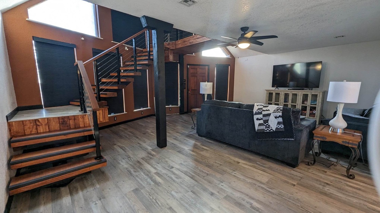 Photo of Livingroom in Kingston
