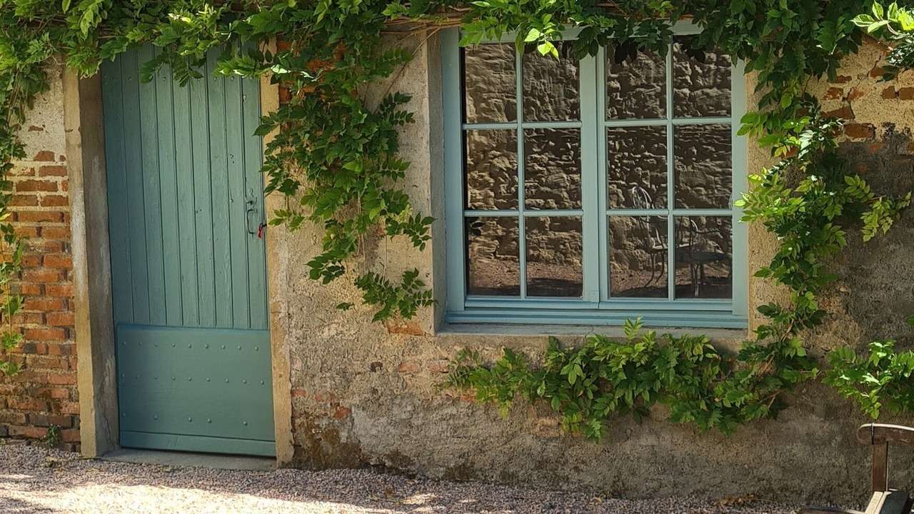 Photo of Outdoor in Besson