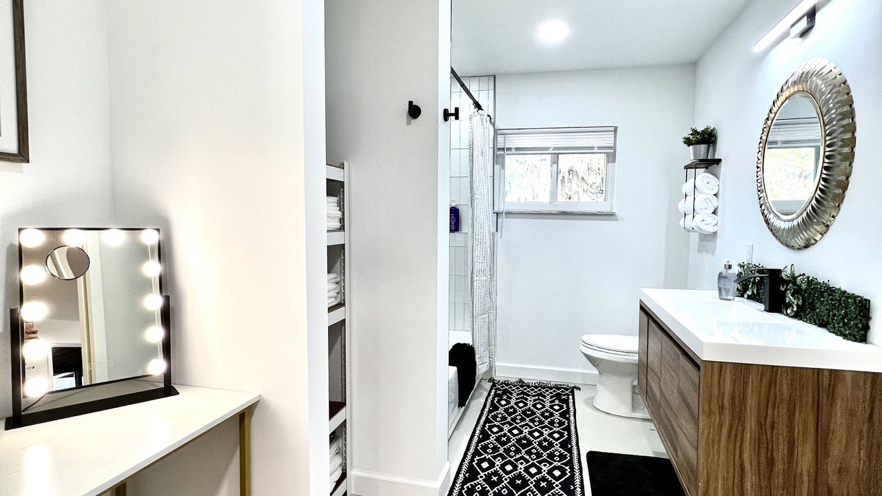 Photo of Bathroom in Lake Panasoffkee