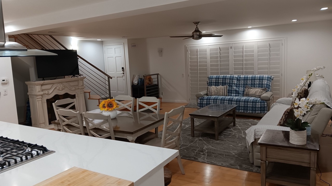 Photo of Livingroom in Coronado Cays