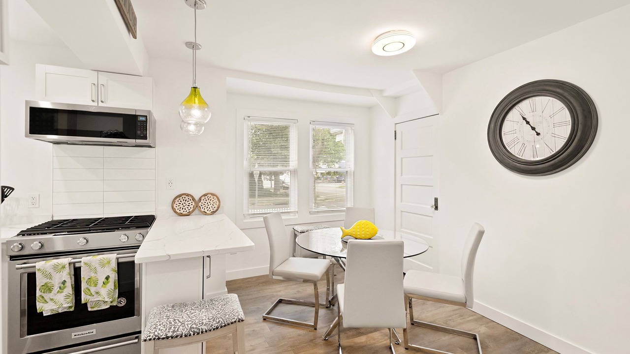 Photo of Livingroom in Wall