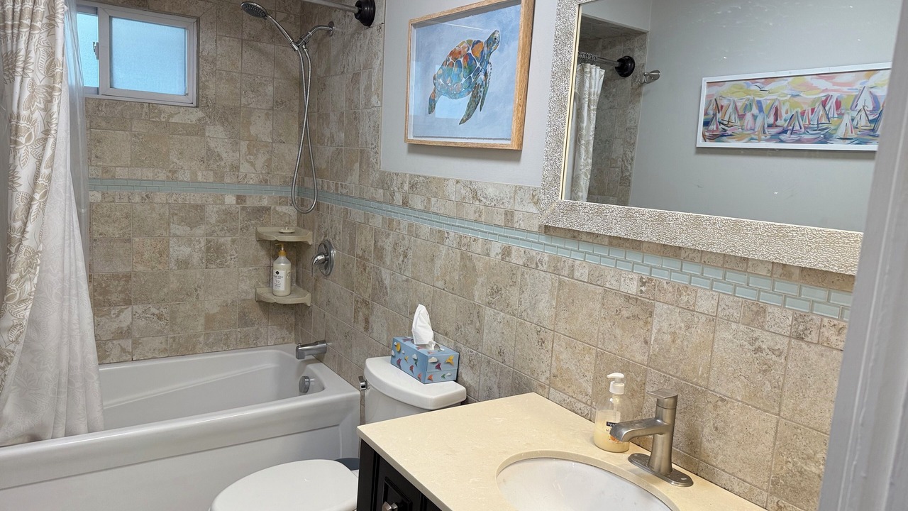 Photo of Bathroom in Wall