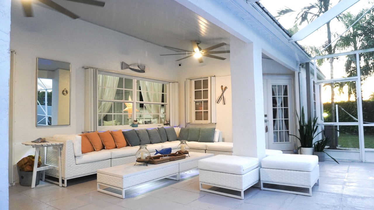 Photo of Livingroom in Richmond West