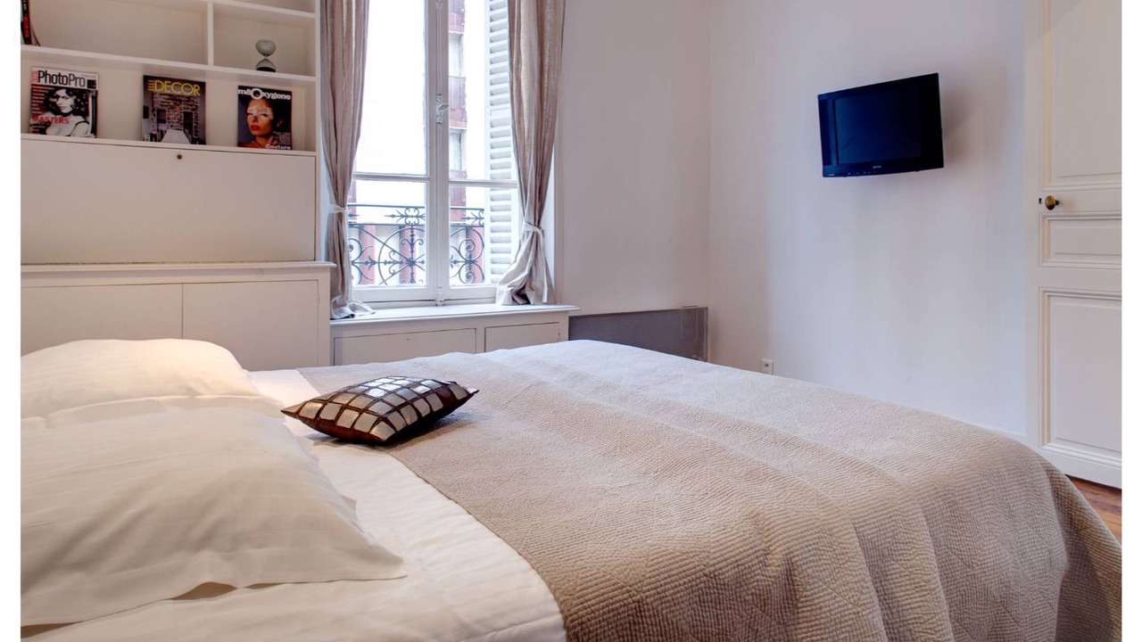 Photo of Bedroom in Quartier de l'Ecole-Militaire