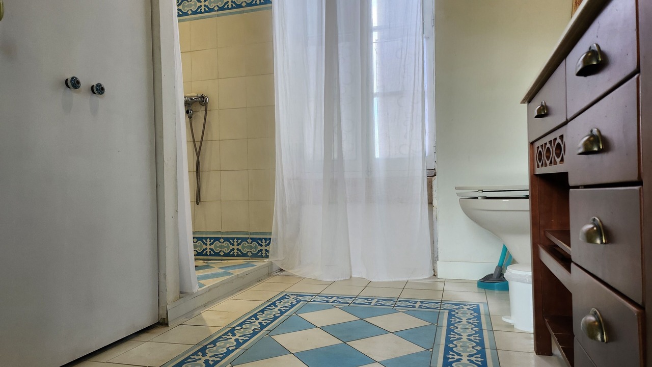 Photo of Bathroom in Nalliers
