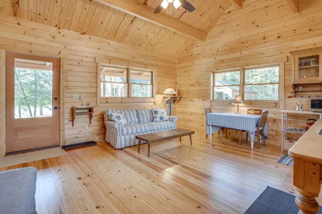 Photo of Livingroom in Ridge