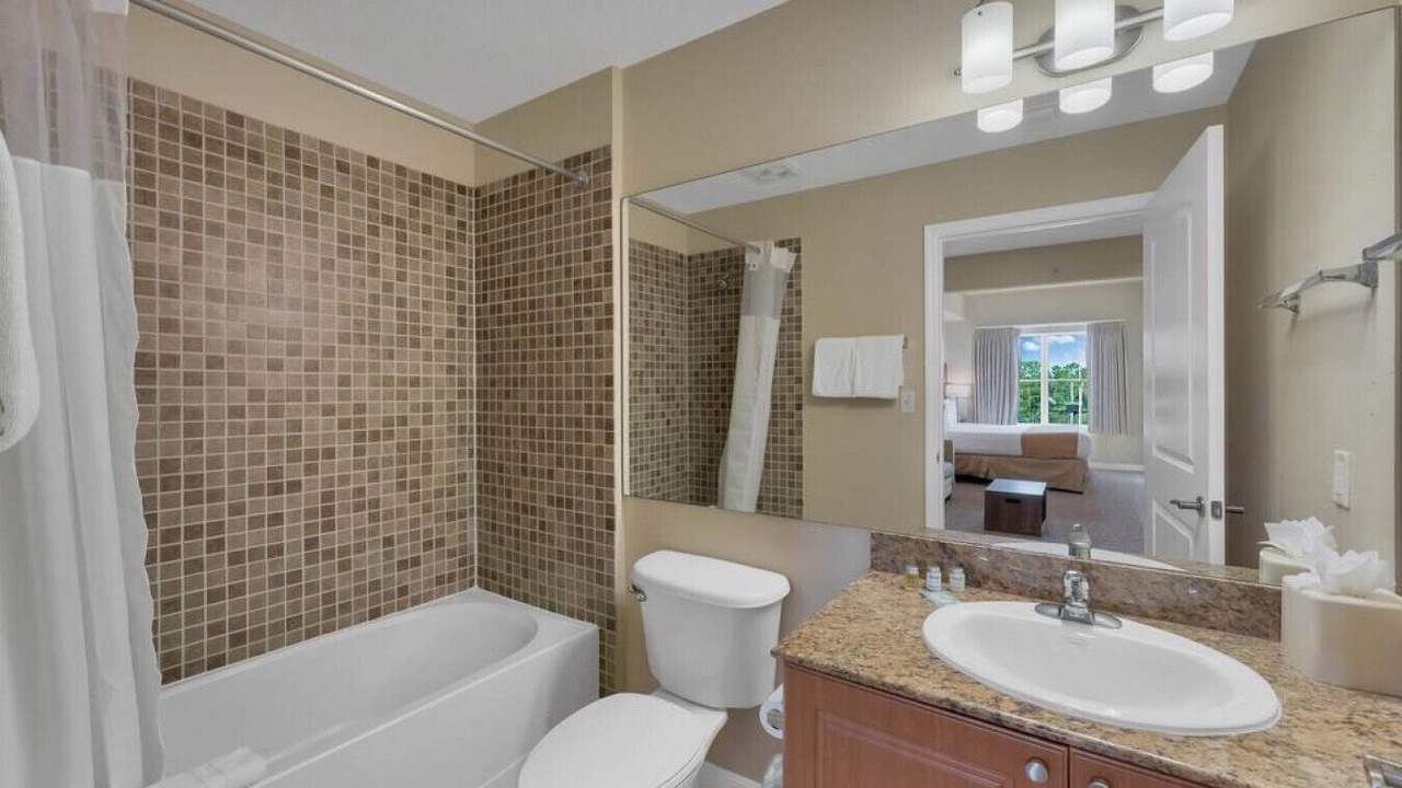 Photo of Bedroom in Florida Center