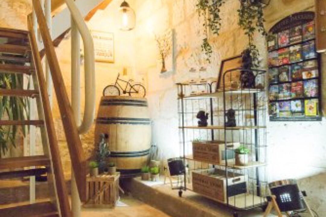 Photo of Others in Neuil