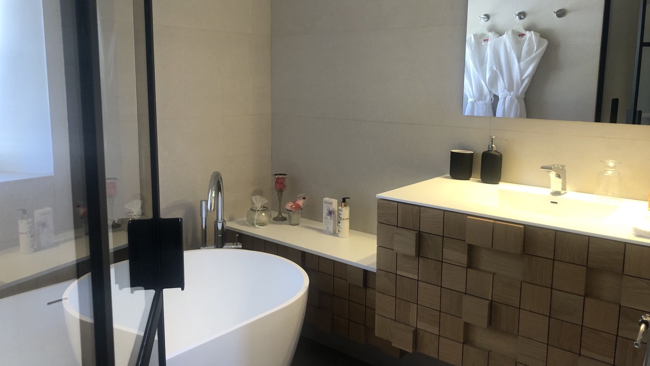 Photo of Bathroom in Les Baux-de-Provence