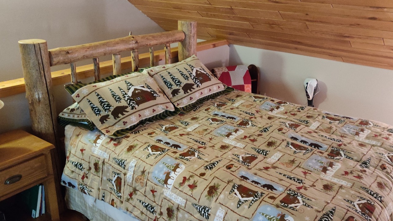 Photo of Bedroom in Rock Creek