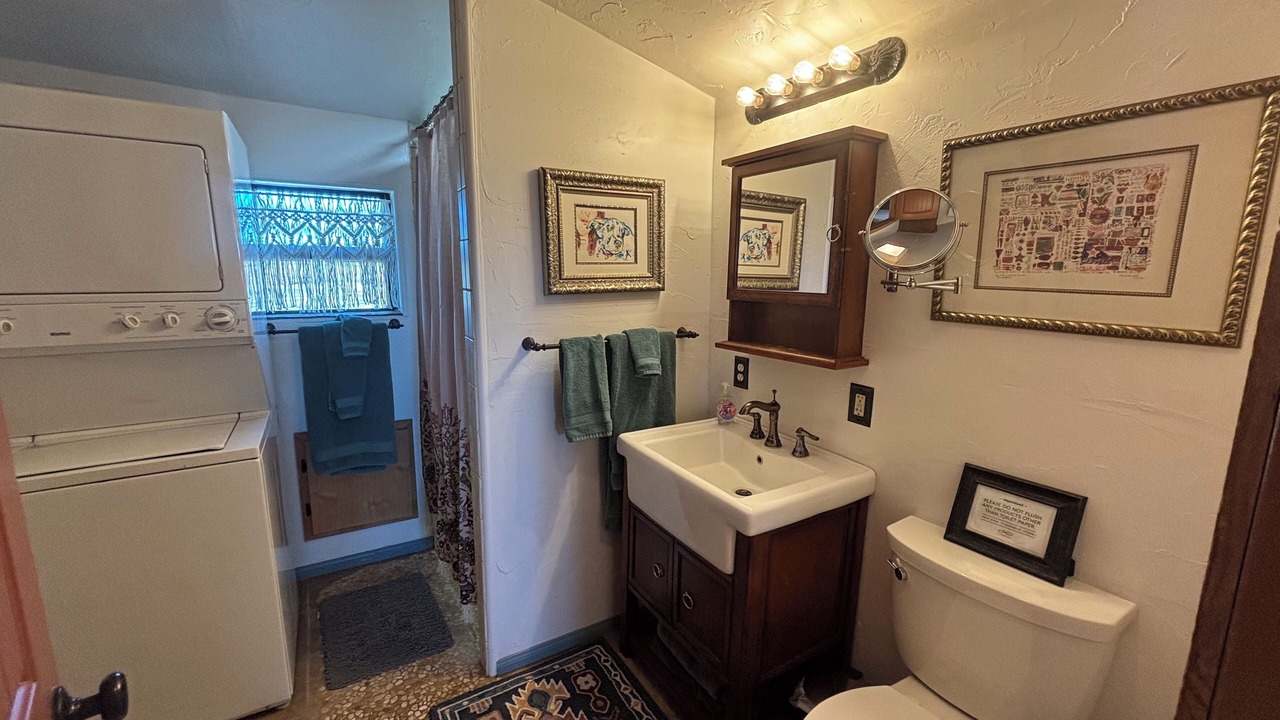 Photo of Bathroom in Elgin