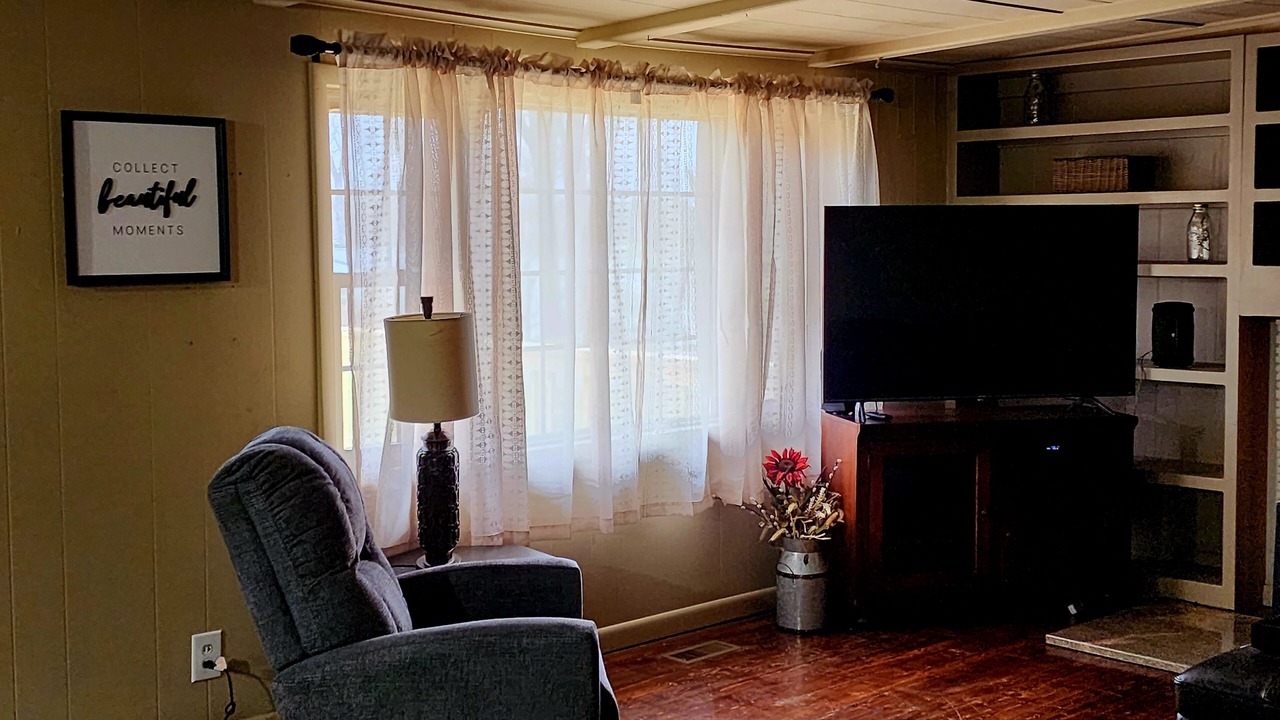 Photo of Livingroom in Grove
