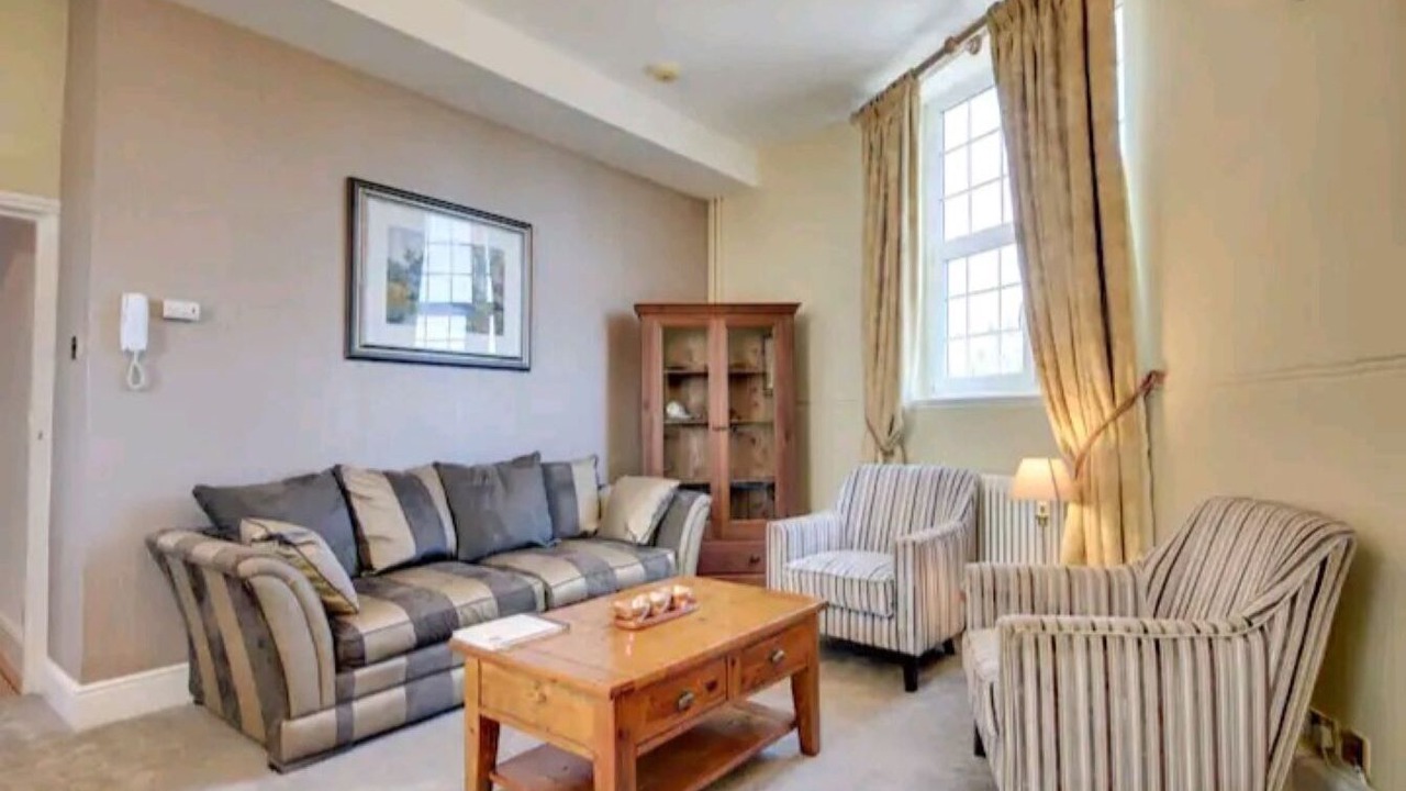 Photo of Livingroom in Swinton