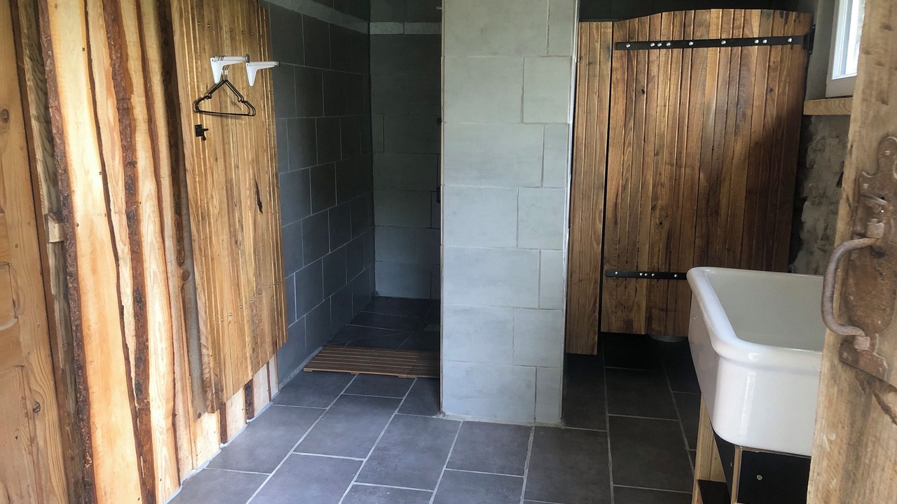 Photo of Bathroom in Nozieres