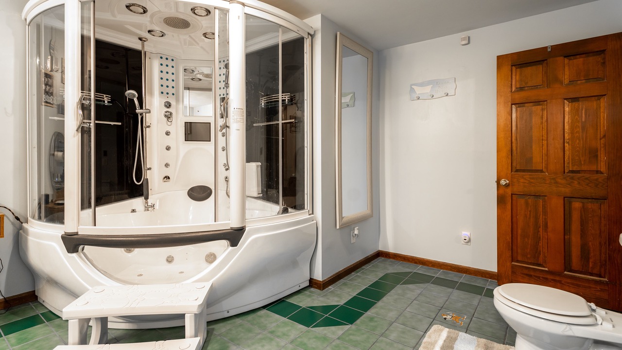 Photo of Bathroom in Jones