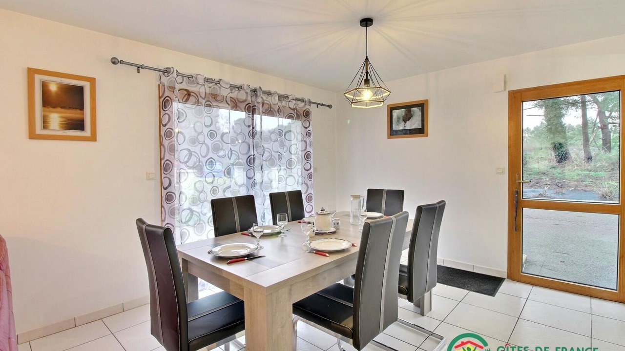 Photo of Others in Crach