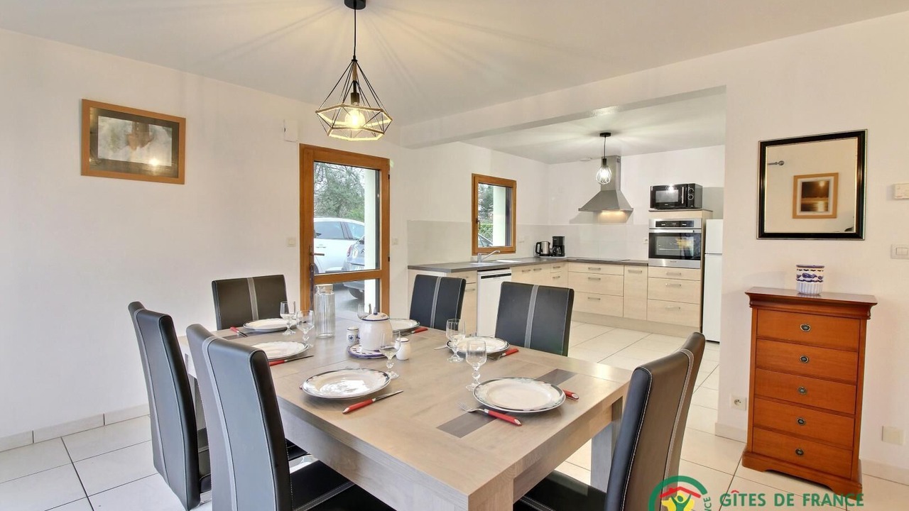 Photo of Others in Crach