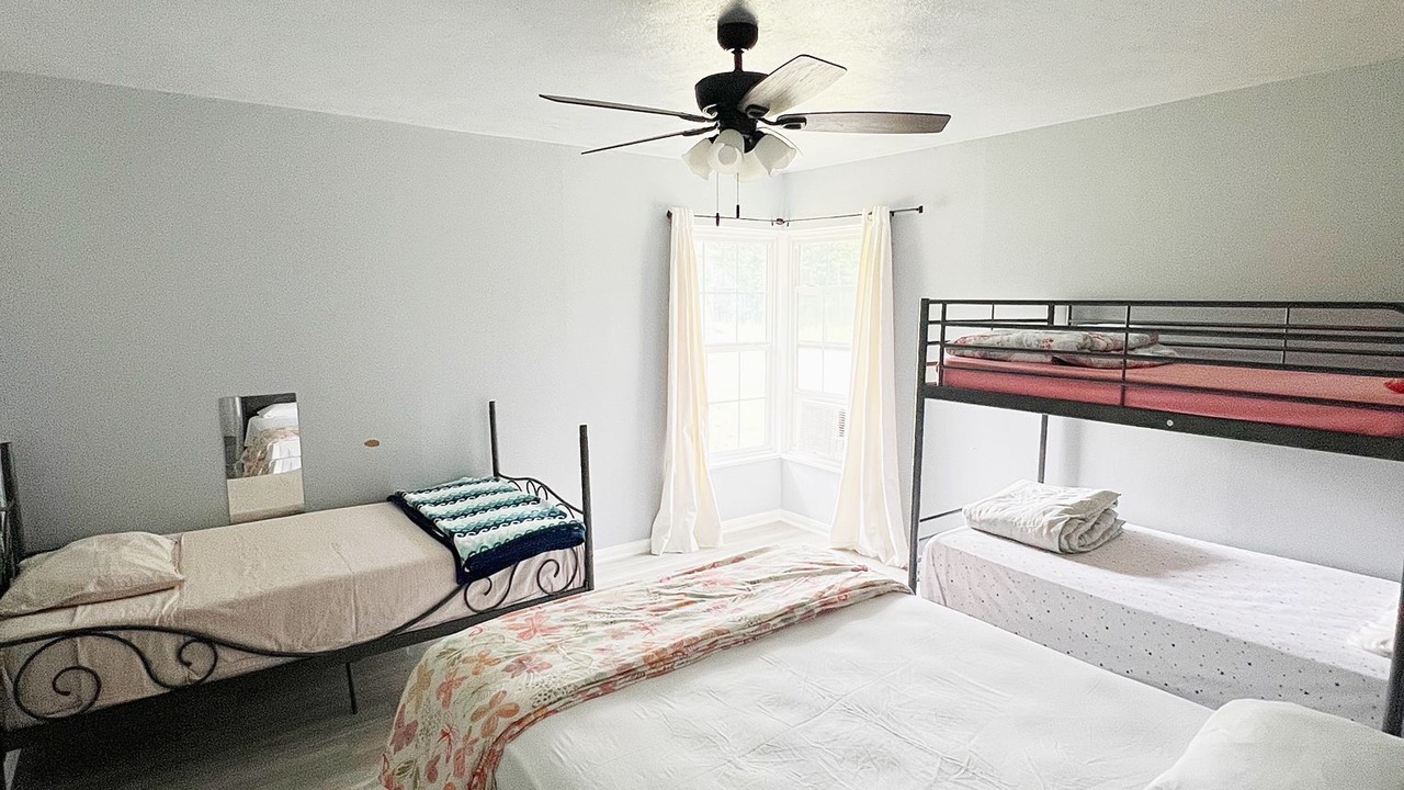 Photo of Bedroom in Cameron