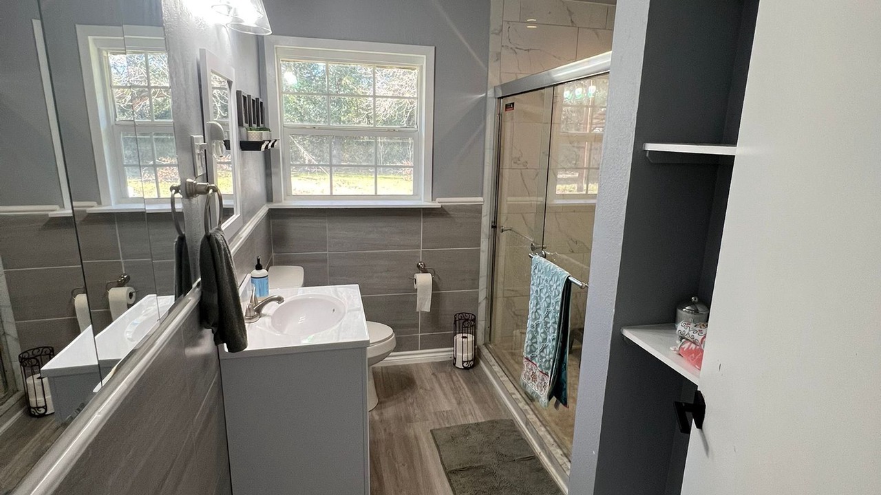 Photo of Bathroom in Cameron
