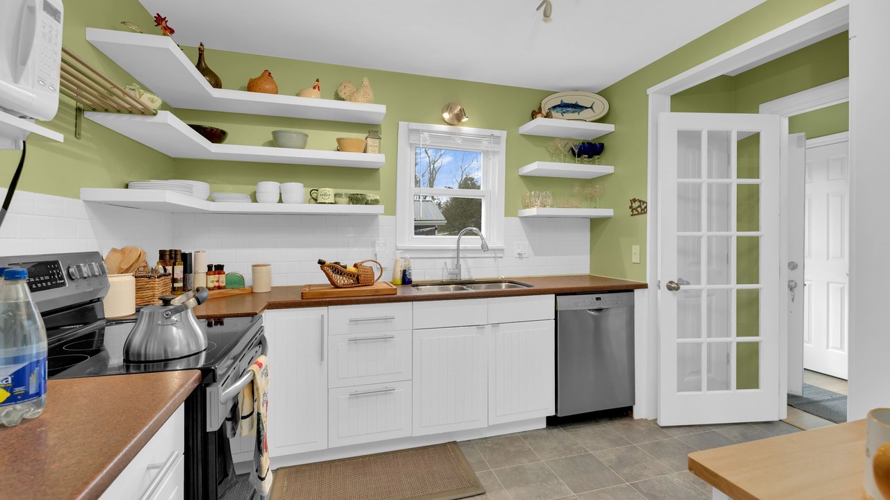 Photo of Kitchen in Leamington