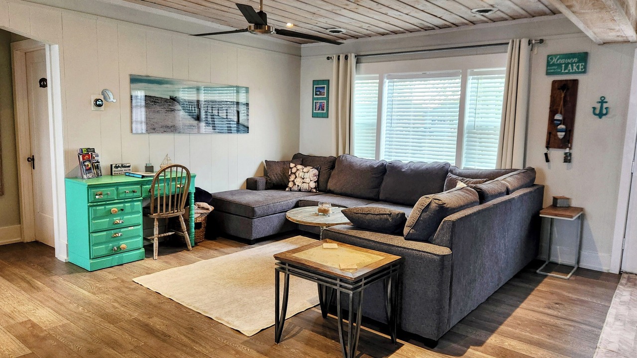 Photo of Livingroom in Leamington
