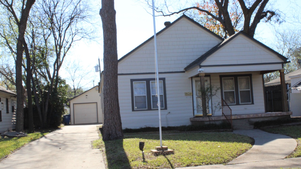 Photo of Outdoor in Oak Cliff