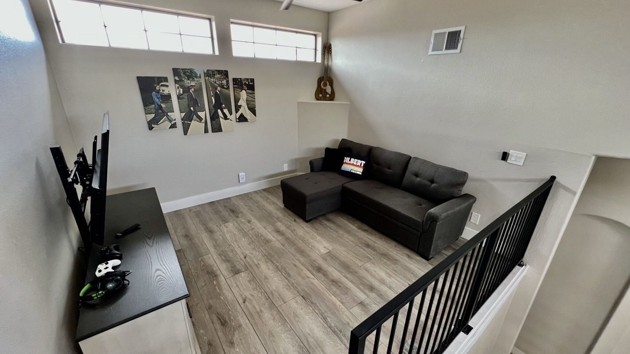 Photo of Livingroom in Val Vista Lakes