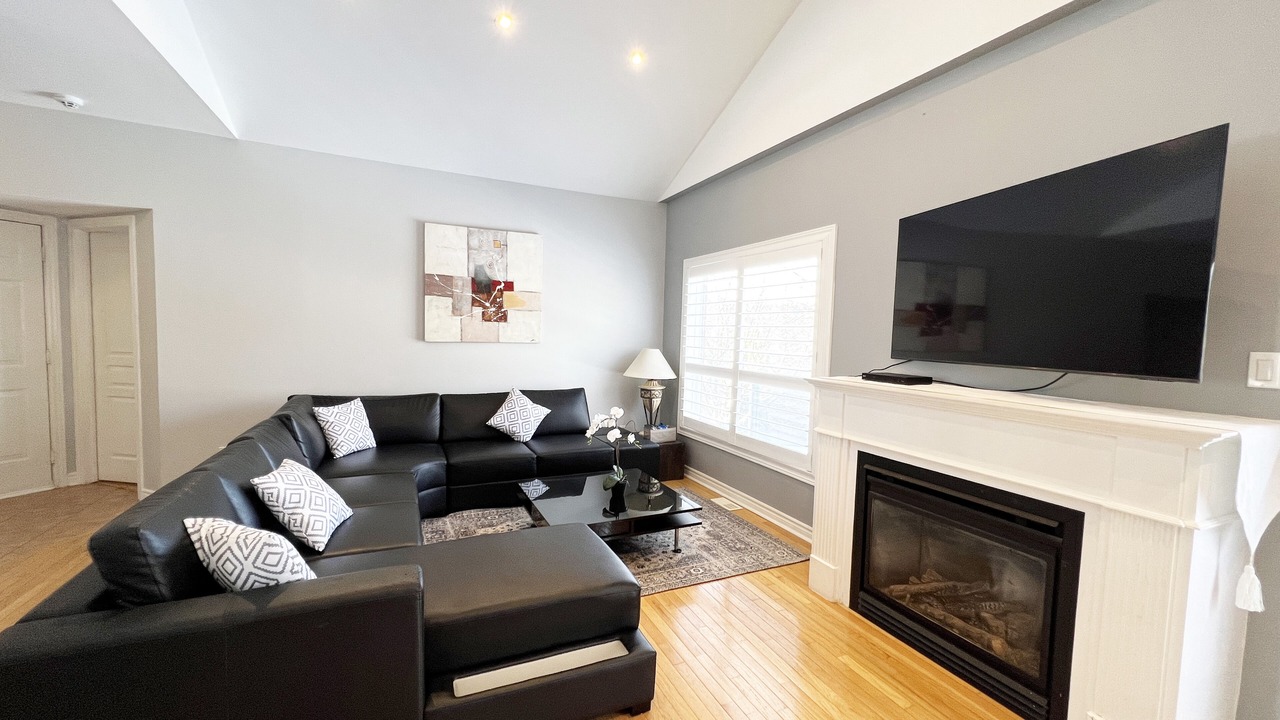 Photo of Livingroom in Barrie
