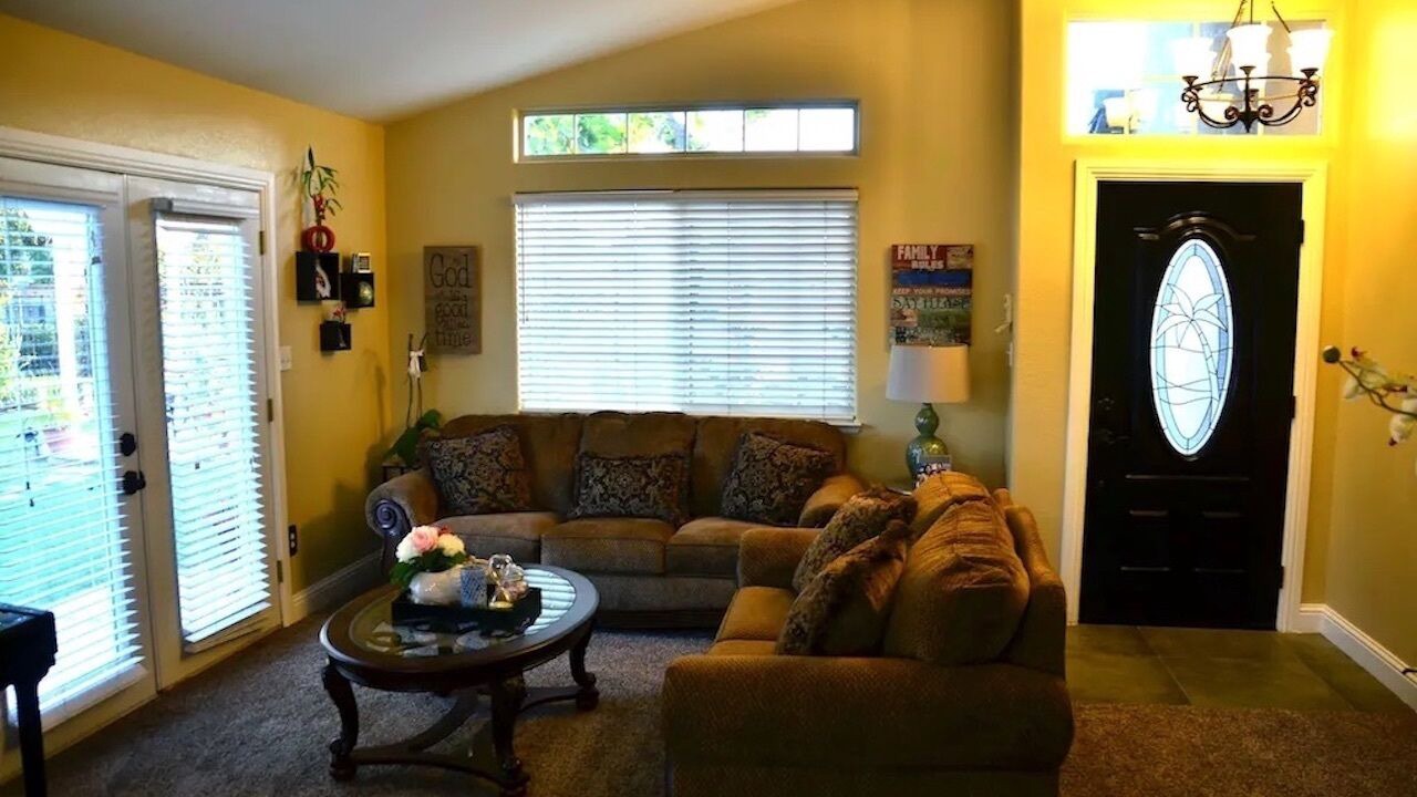 Photo of Livingroom in Greenacres