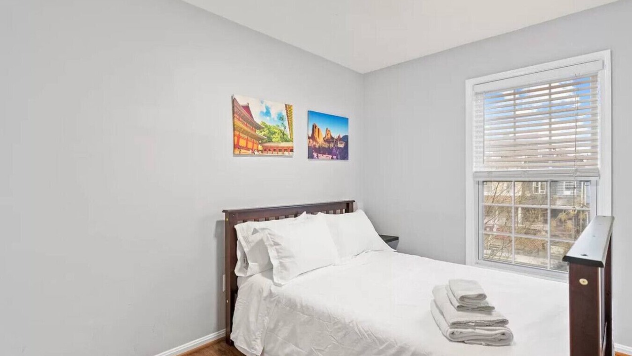 Photo of Bedroom in Columbia Heights