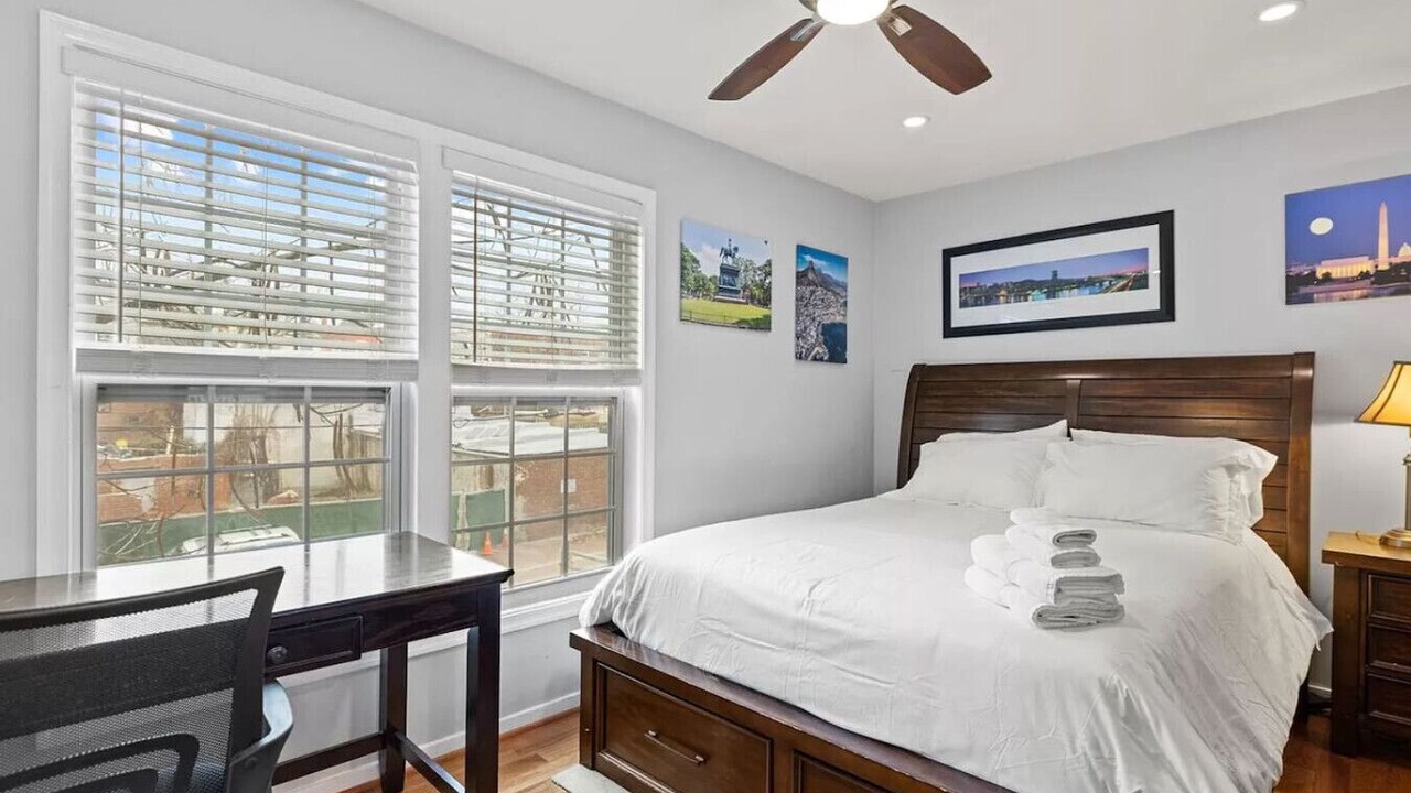 Photo of Bedroom in Columbia Heights