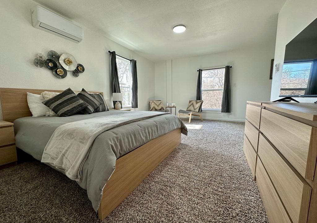 Photo of Bedroom in Mahncke Park
