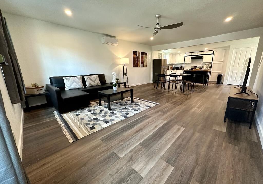 Photo of Livingroom in Mahncke Park