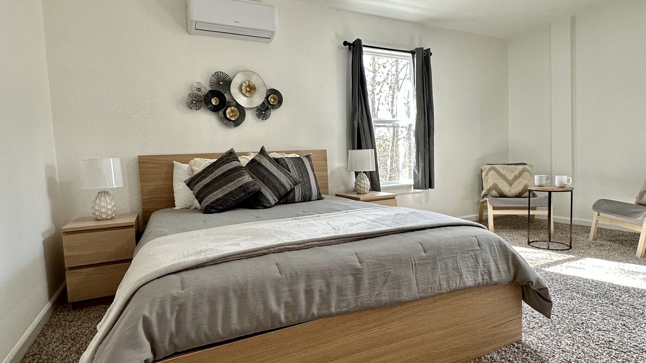 Photo of Bedroom in Mahncke Park