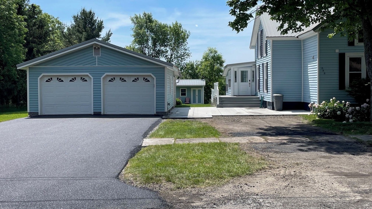 Photo of Outdoor in Dexter