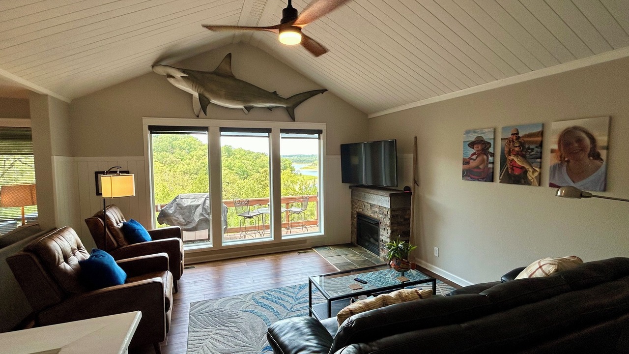 Photo of Livingroom in Lakeview