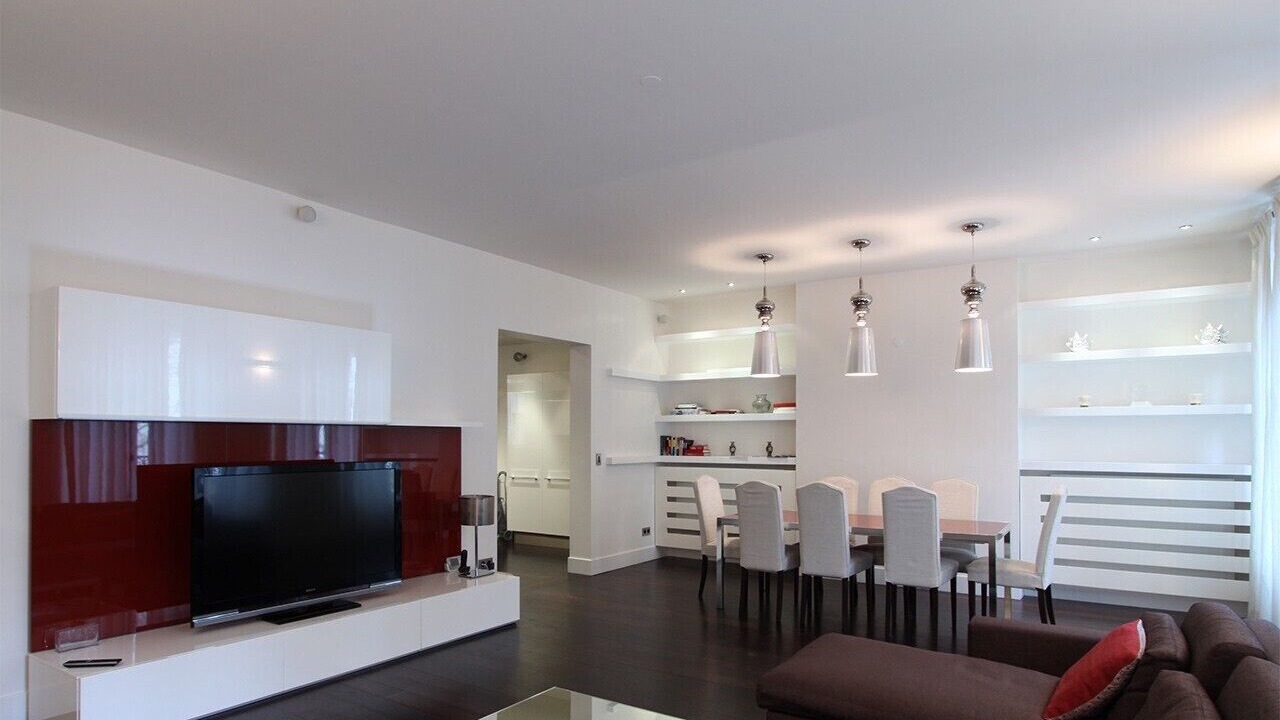 Photo of Livingroom in 8th Arrondissement