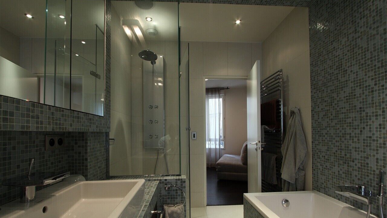 Photo of Bathroom in 8th Arrondissement