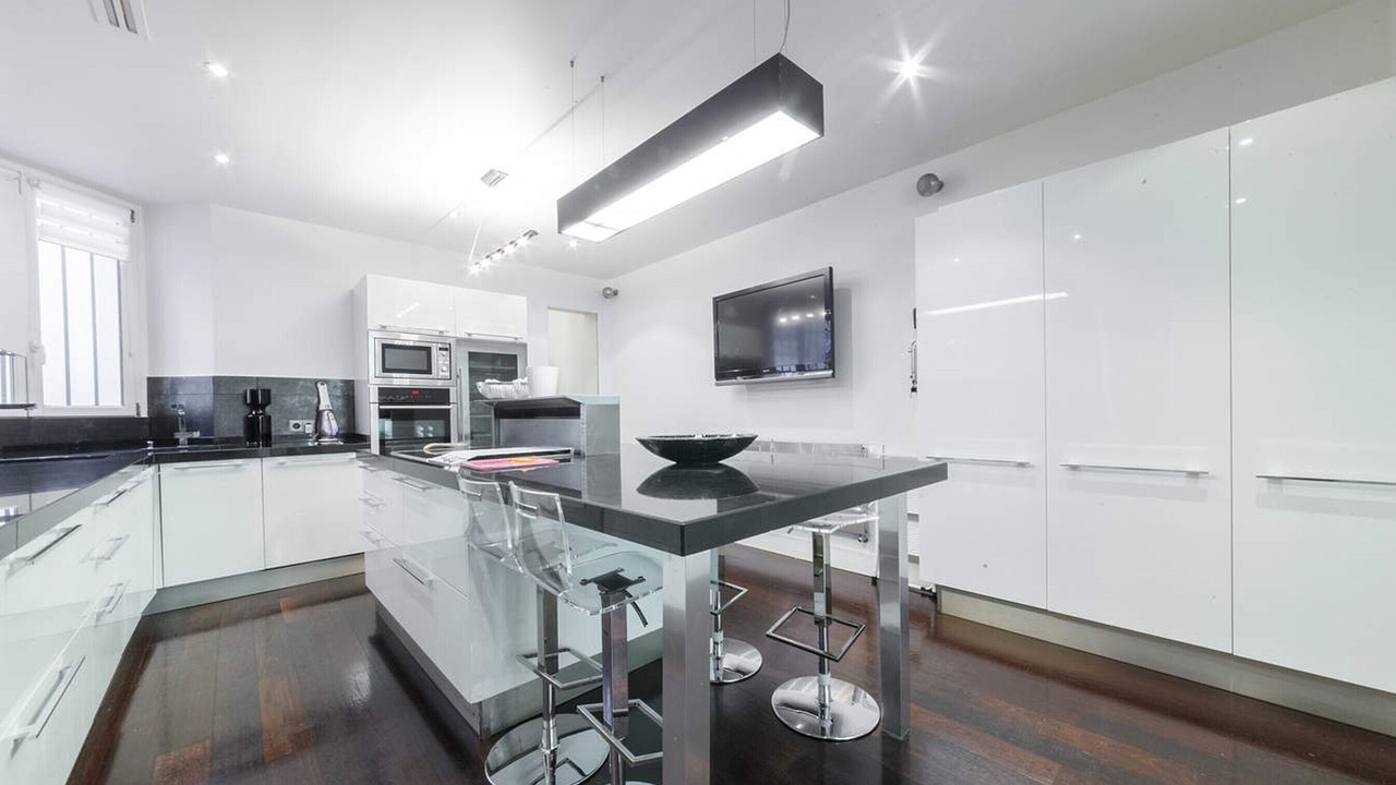 Photo of Kitchen in 8th Arrondissement
