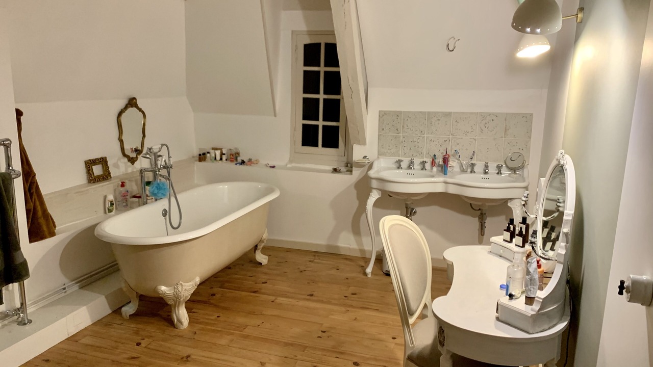 Photo of Bathroom in Moyaux