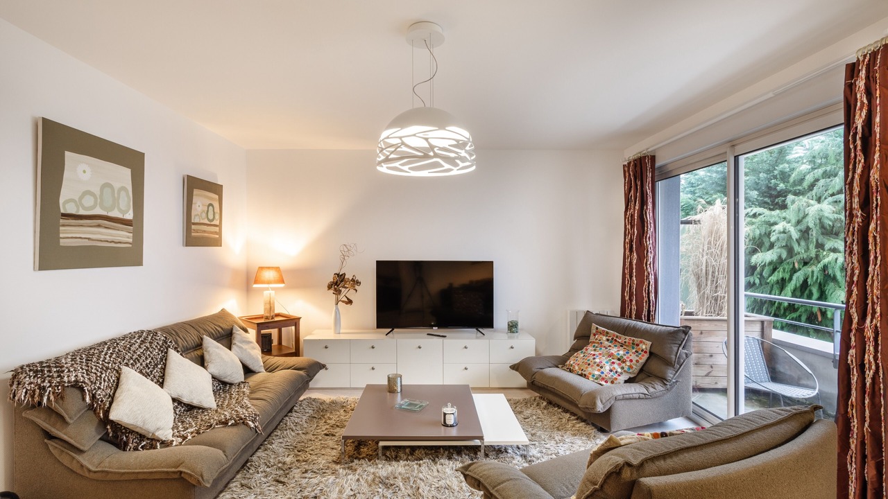 Photo of Livingroom in Alphonse Guerin