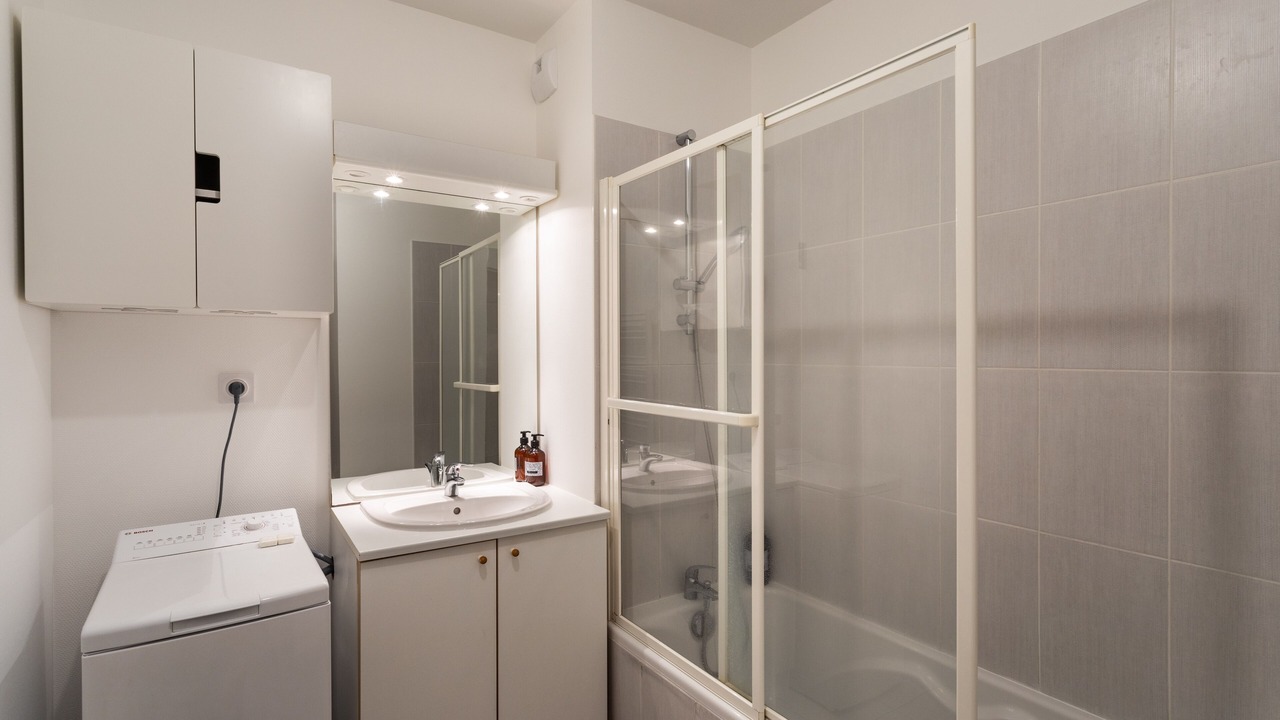 Photo of Bathroom in Alphonse Guerin