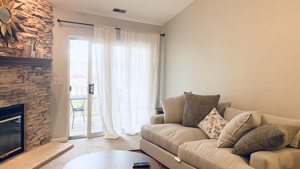 Photo of Livingroom in Naperville