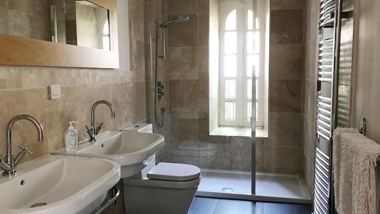 Photo of Bathroom in Lehon