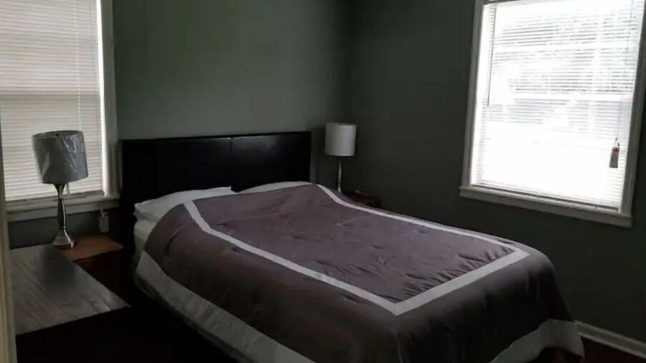 Photo of Bedroom in Murray Hill