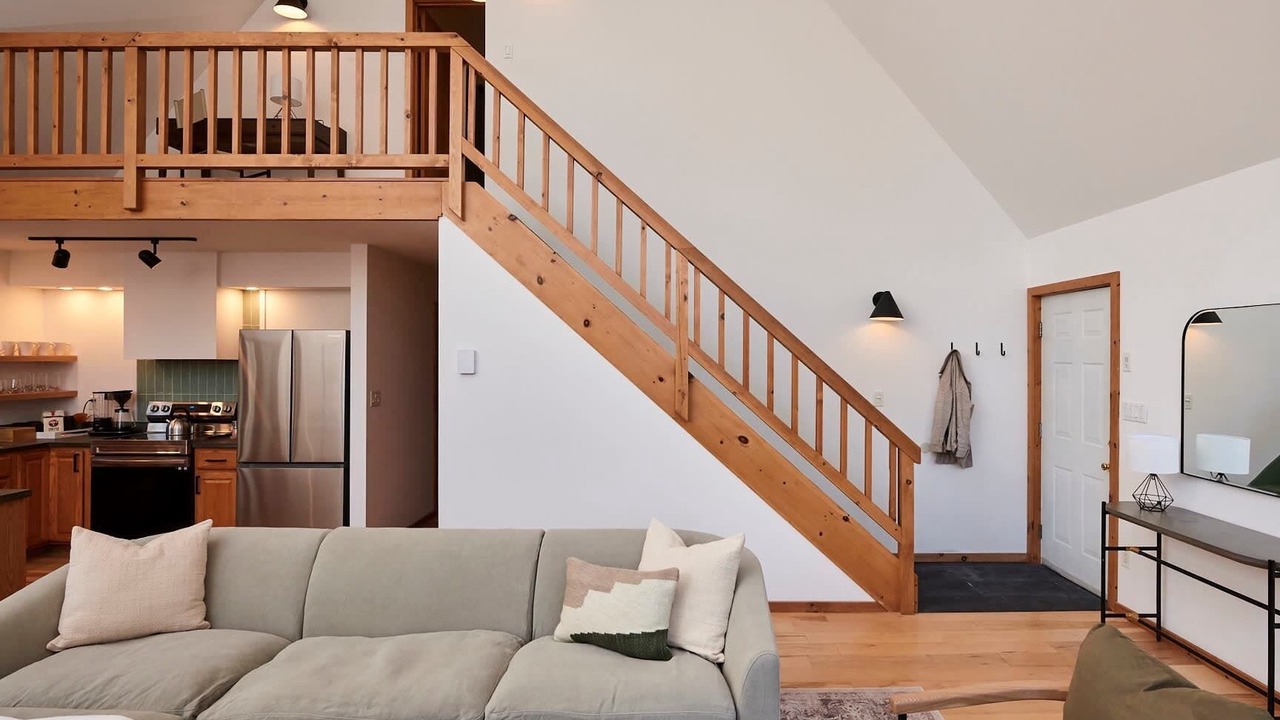 Photo of Livingroom in Roscoe