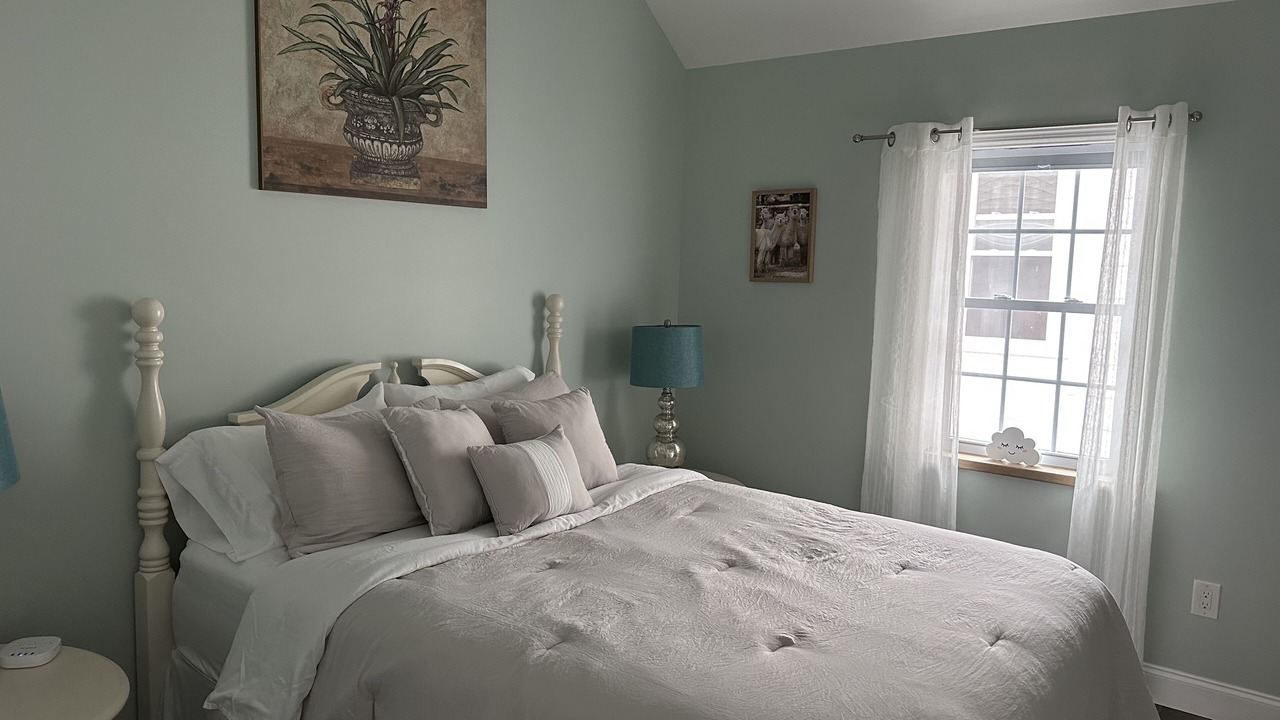 Photo of Bedroom in Troy