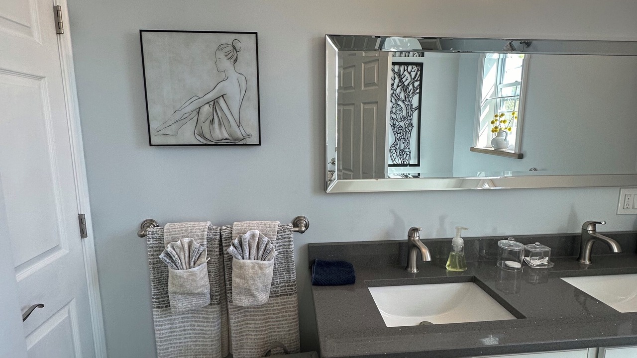 Photo of Bathroom in Troy