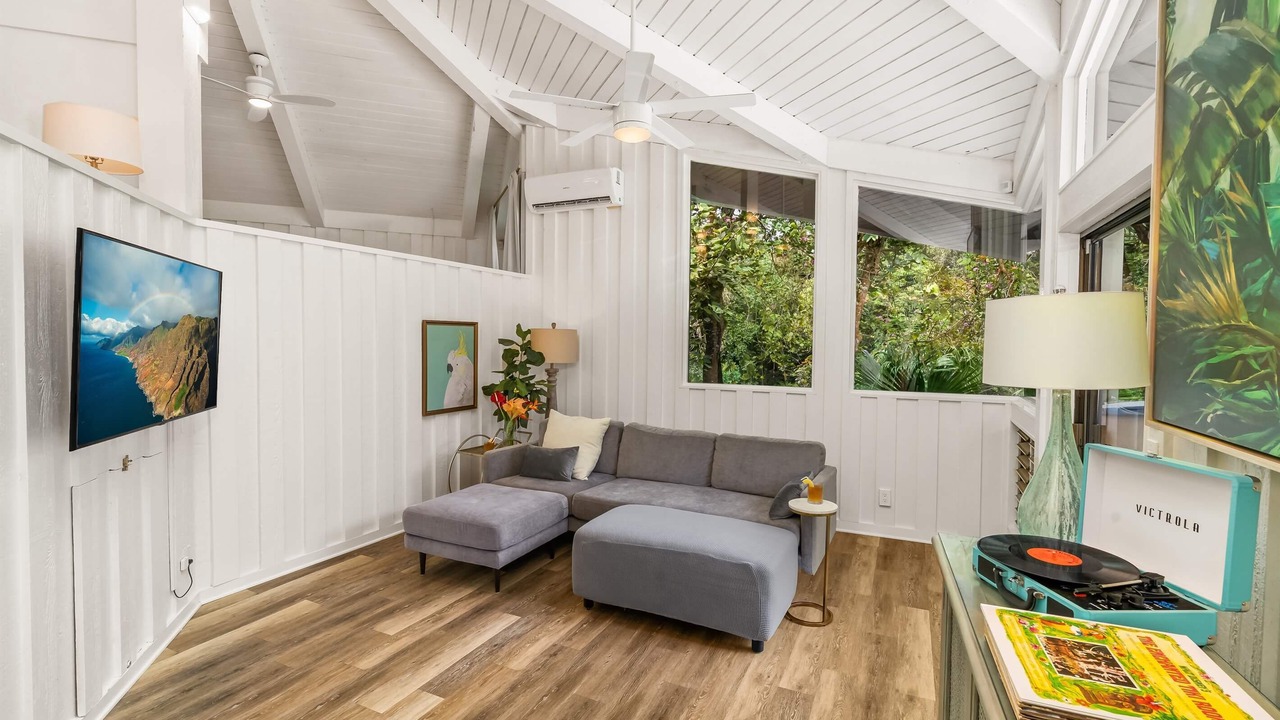 Photo of Livingroom in Princeville