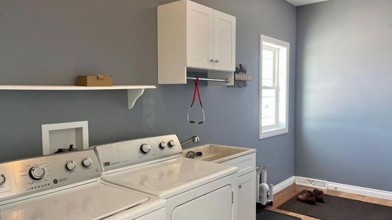 Photo of Others in Clayville